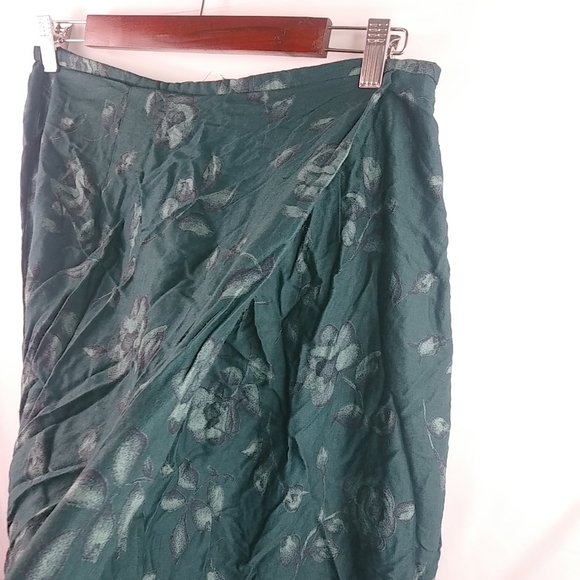 McNaughton 14 Forest Green Floral Victorian Tapestry Skirt Plus - Picture 8 of 13
